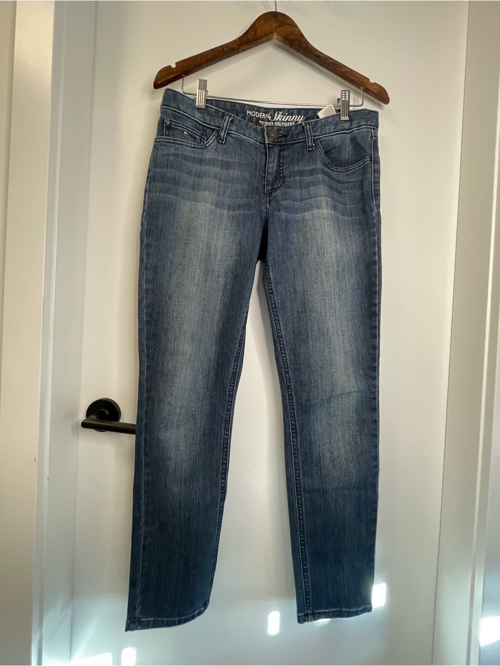 Tommy Hilfiger Women's Skinny Jeans size 6
